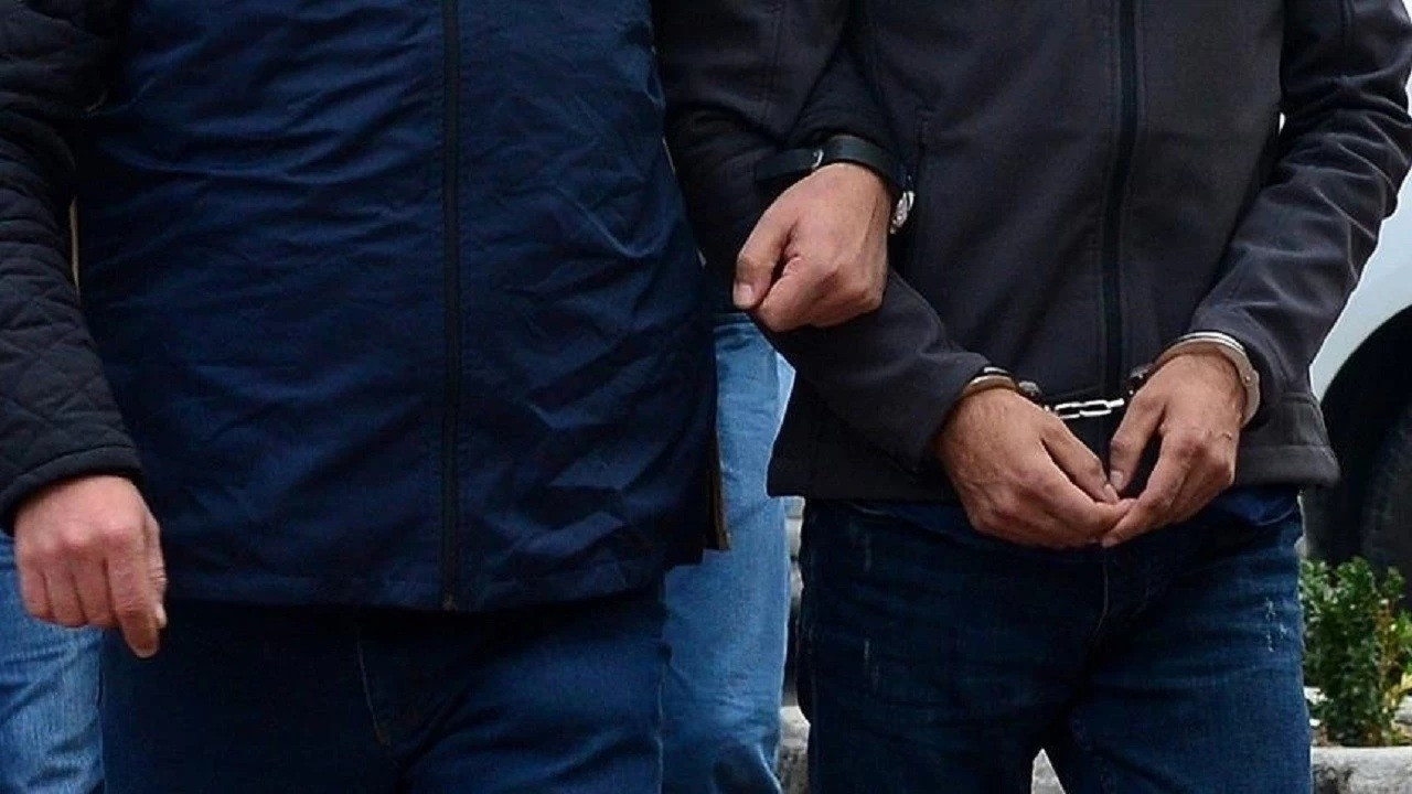 Antalya Emniyetinde 2 şube müdürü gözaltına alındı